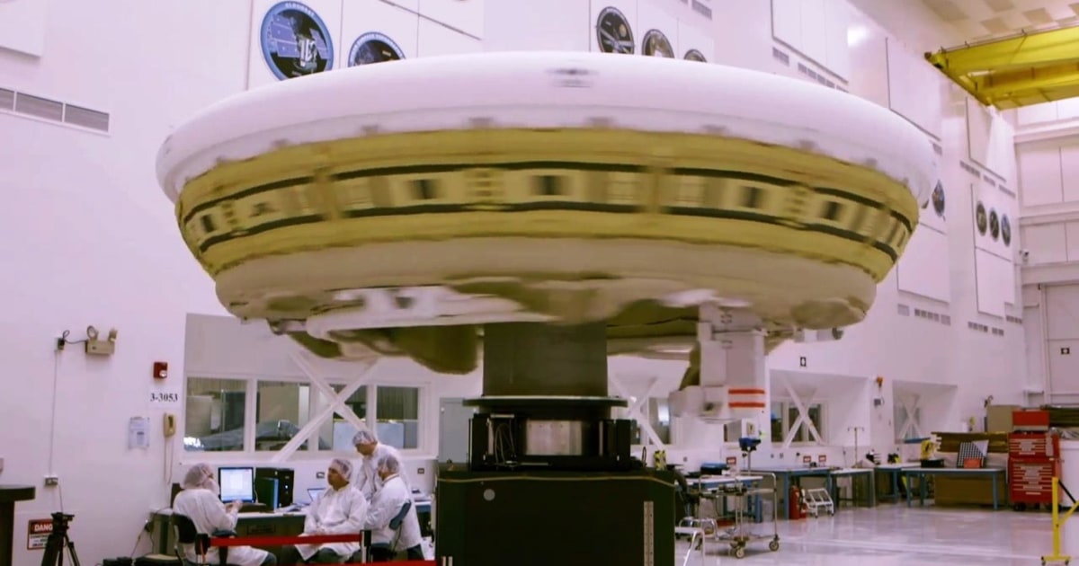 トランシーバー NASA Dream Chaser Tenacity Spaceplane Arrives at NASA's Kennedy Space