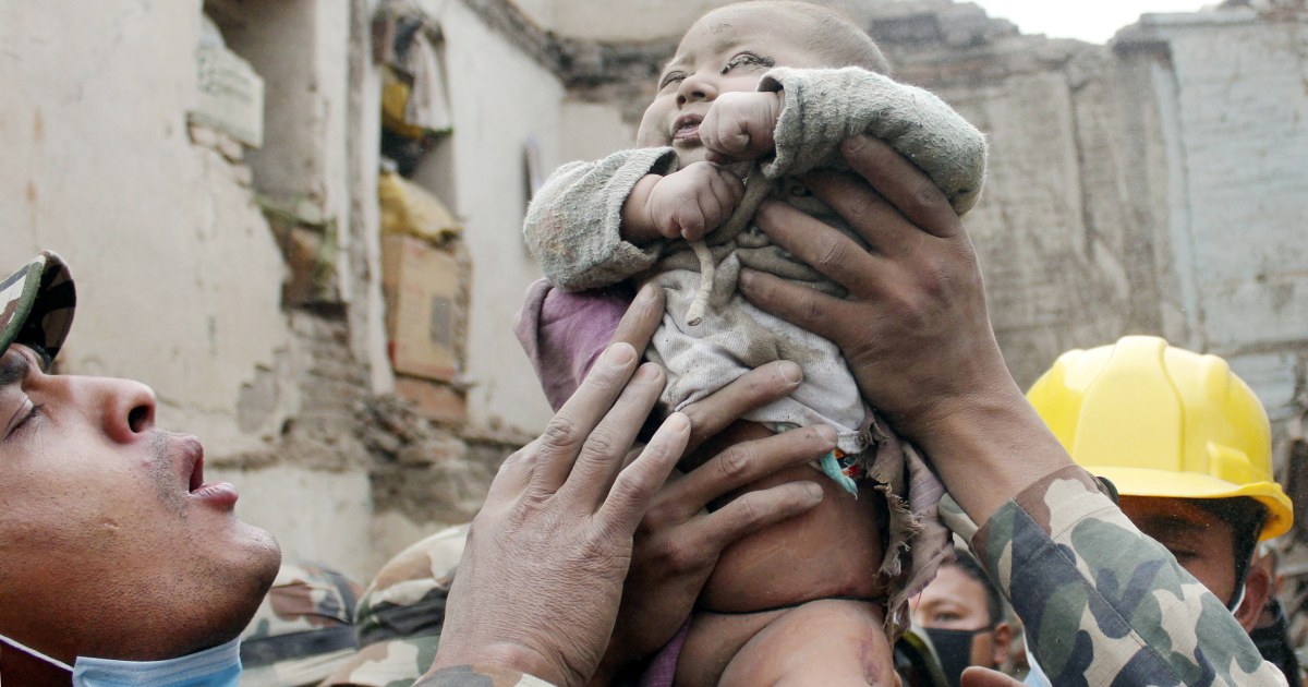 alive-nepal-baby-rescued-from-earthquake-rubble-after-20-hours