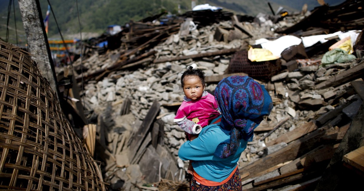 Nepal Earthquake Death Toll Climbs Past 7000 Officials