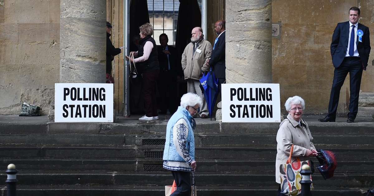 British Election Exit Poll Gives Lead To Camerons Conservatives