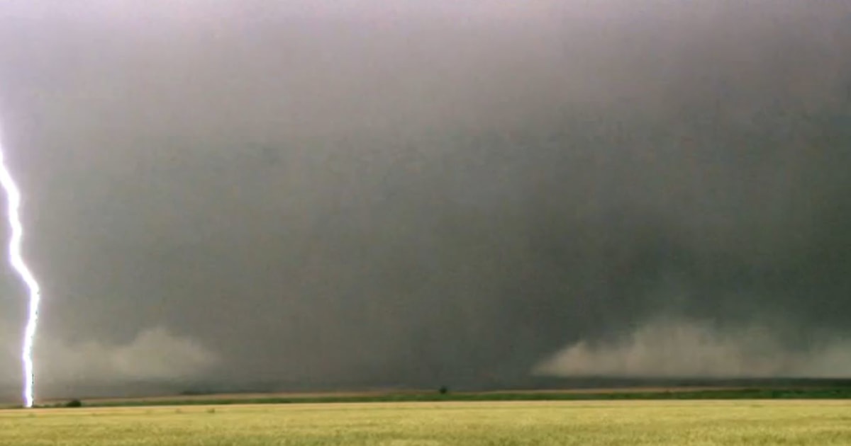 Tornadoes Touch Down Across the Plains From Texas to Minnesota