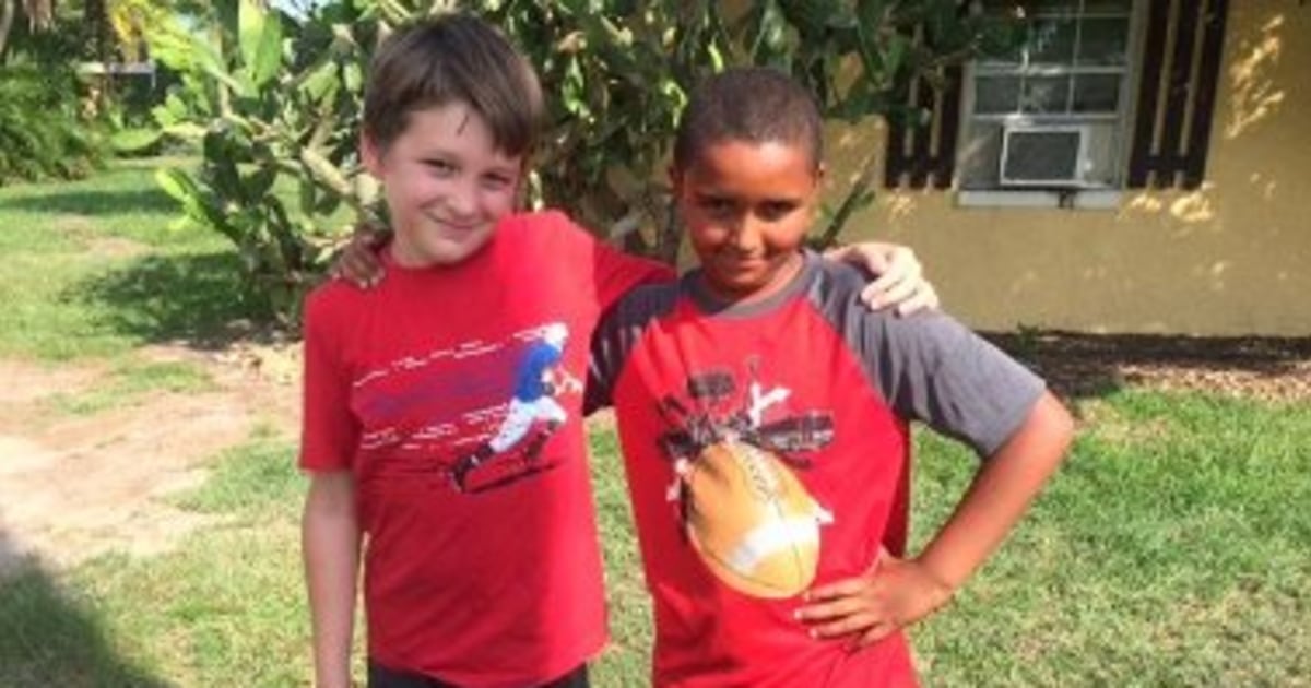 Florida Boys Help Rescue 5 Neighbors From Burning Mobile Home