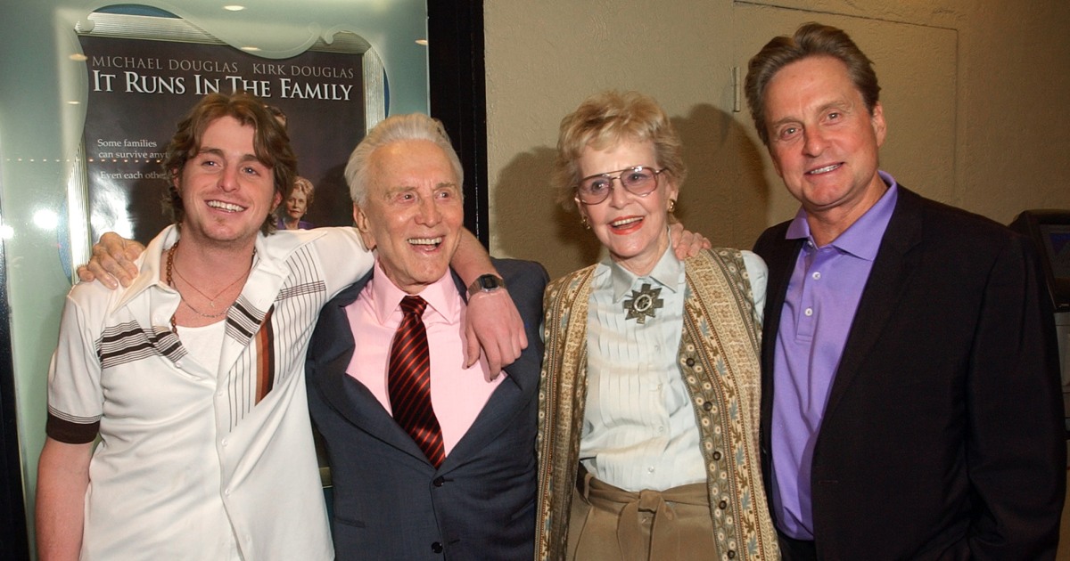 Diana Douglas First Wife Of Kirk Douglas And Mother Of Michael Douglas Dies At 92