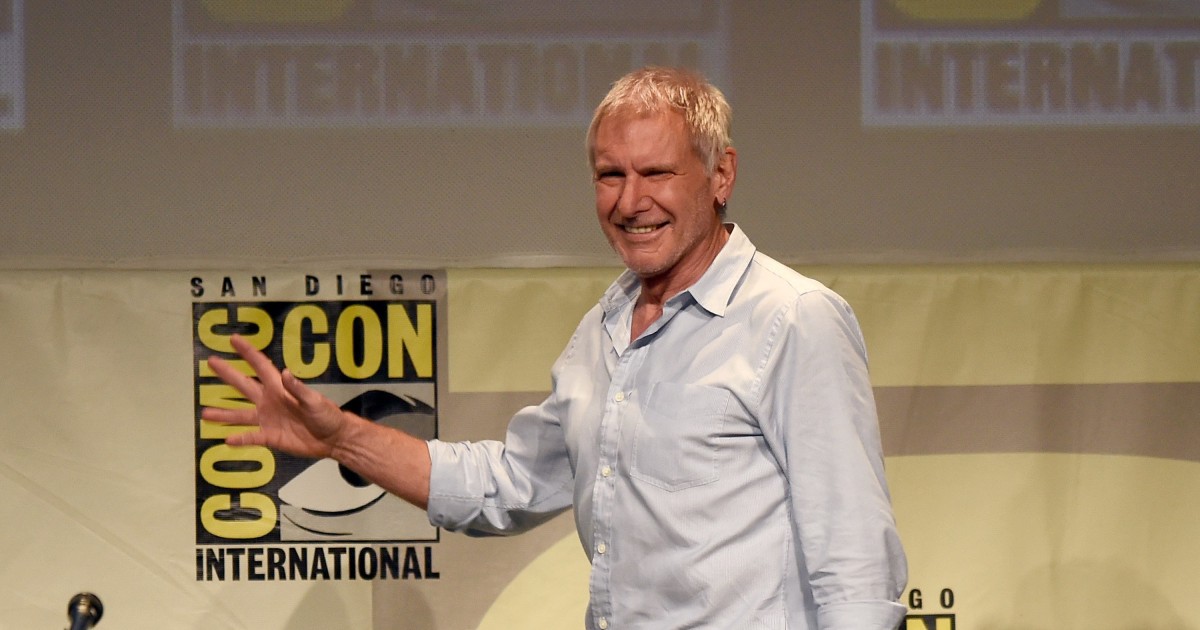 Harrison Ford Makes First Appearance With 'Star Wars' Cast at Comic-Con