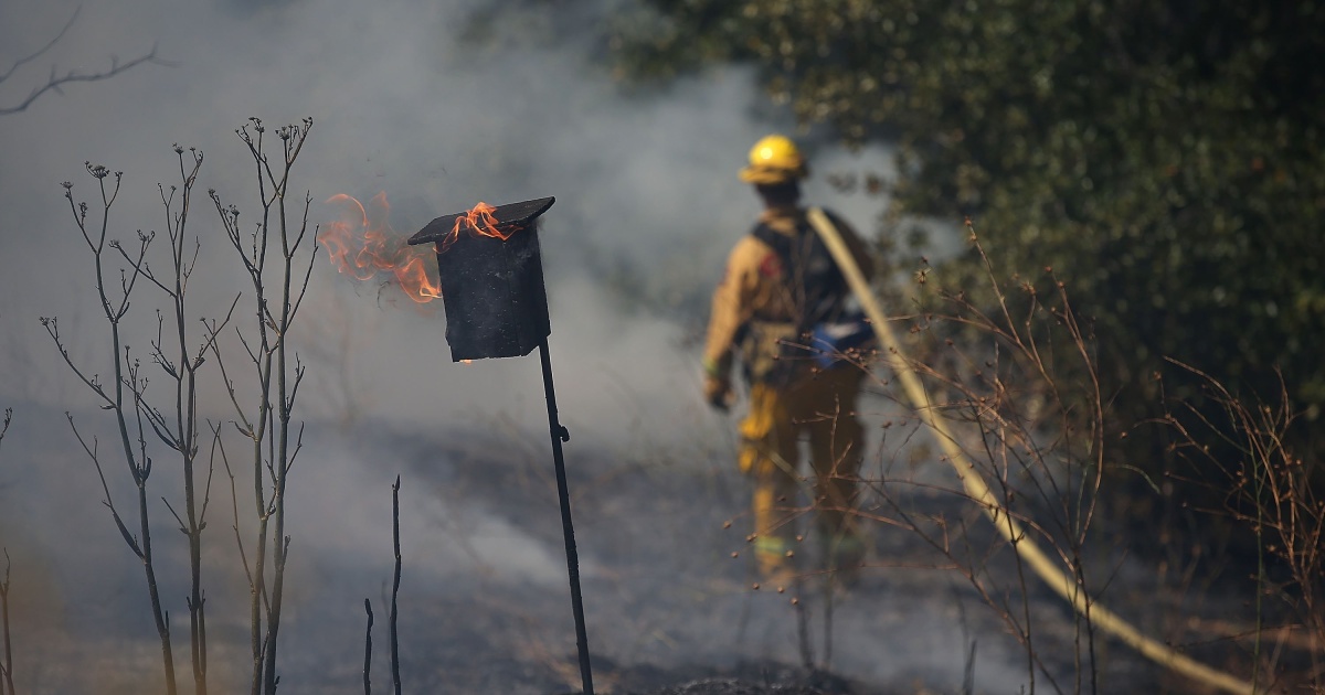 'Apocalyptic' Wragg Fire Races Through Thousands of California Acres
