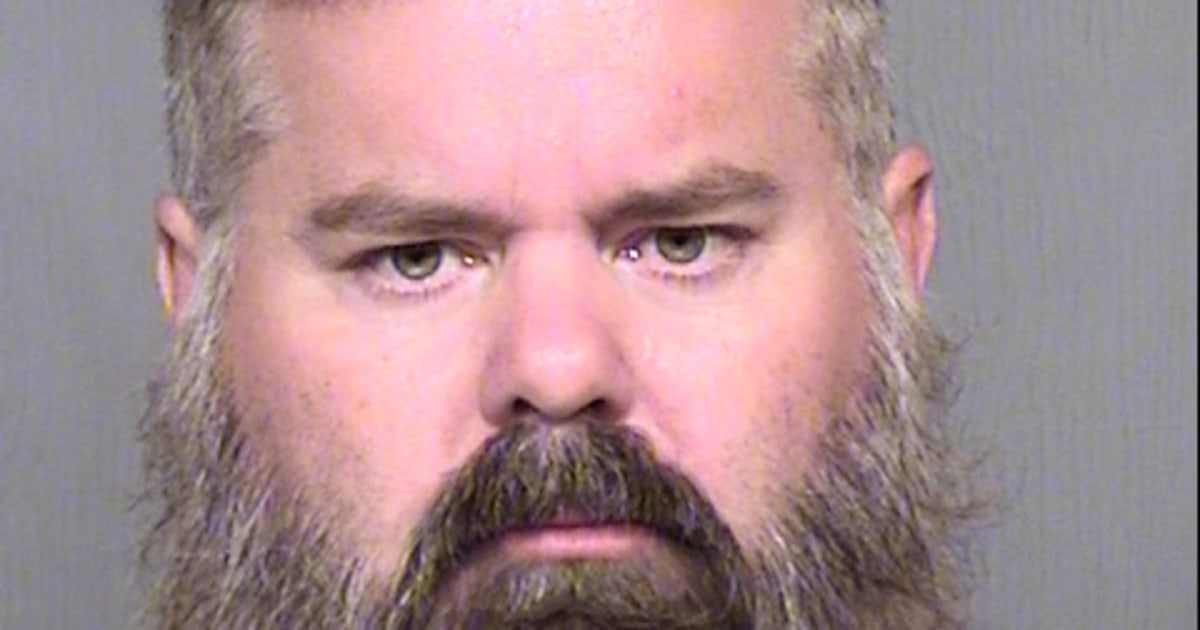 Bounty Hunters Mistakenly Raid Phoenix Police Chief