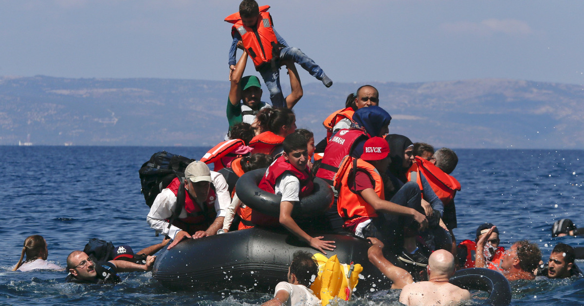 Babies, Children Among 34 Drowned as Migrant Boat Capsizes off Greek Island