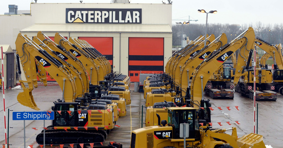 Caterpillar Cutting Up To 5,000 Jobs by End of Next Year