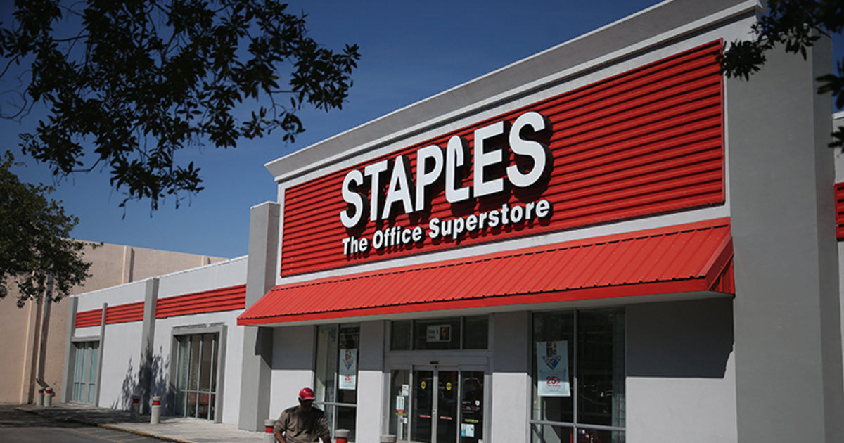 Staples Bucks Thanksgiving Trend, Stays Shut on Turkey Day
