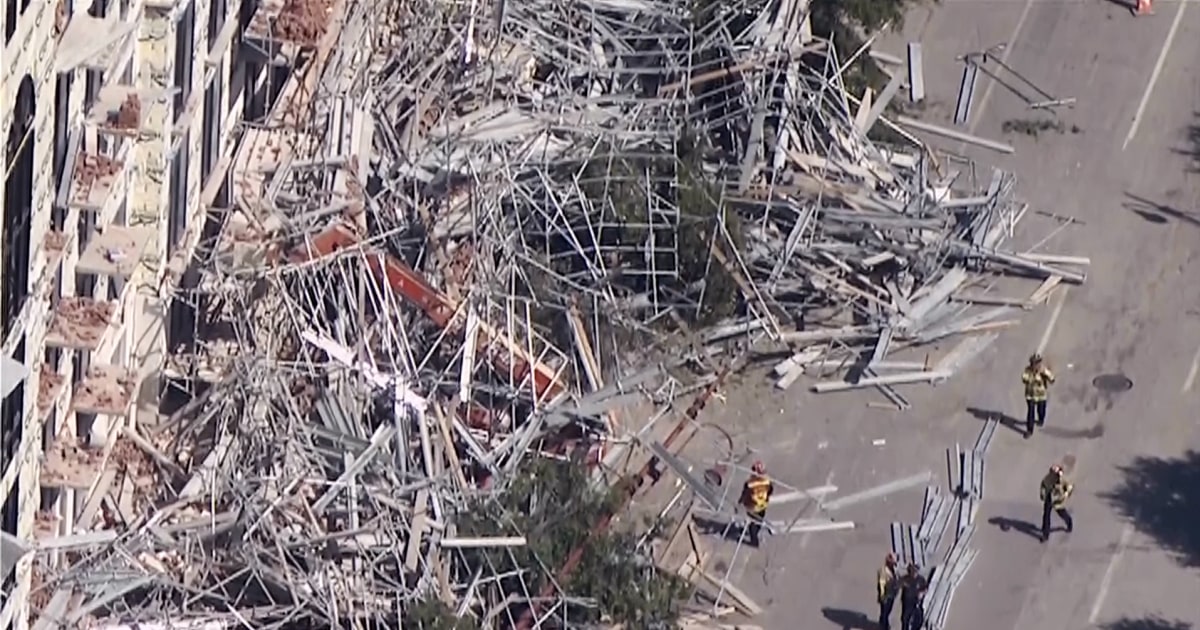 6 Pulled From Wreckage After Houston Scaffolding Collapse