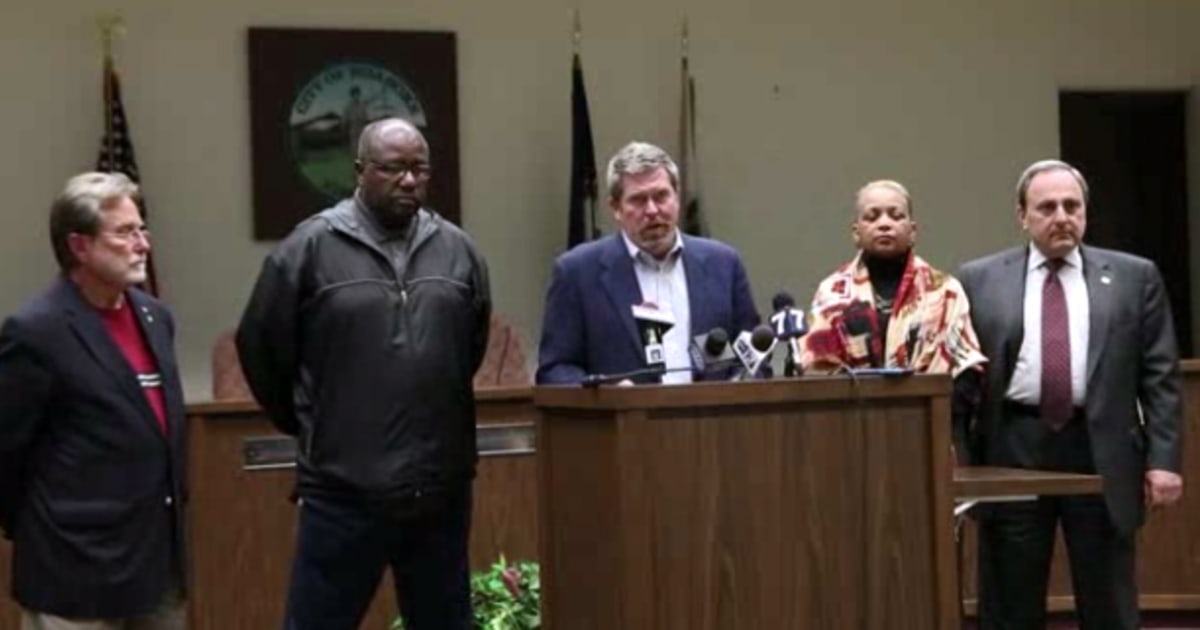 Virginia Officials Condemn Roanoke Mayor's Remarks About Internment