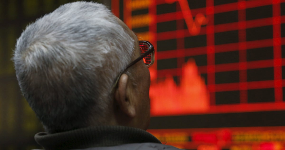 Chinese Markets Halt Trading After Shares Plunge