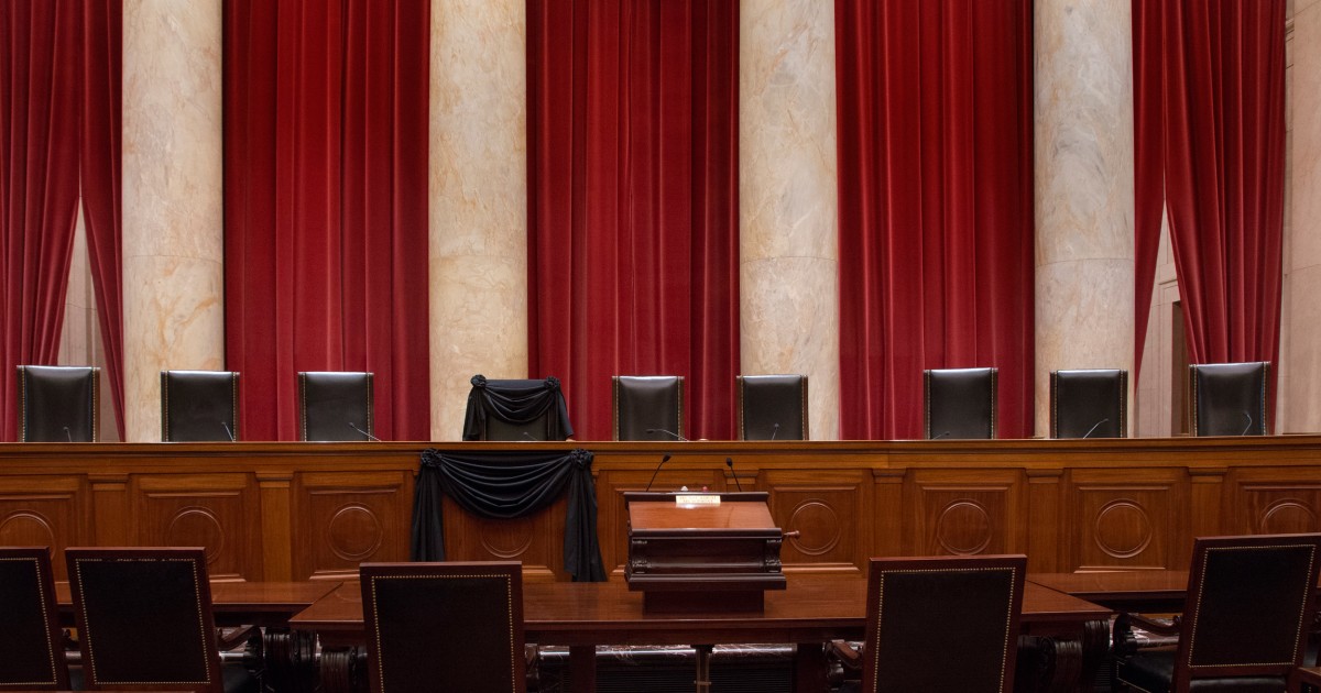 Poll: Americans Split on if Senate Should Vote on Supreme Court Pick