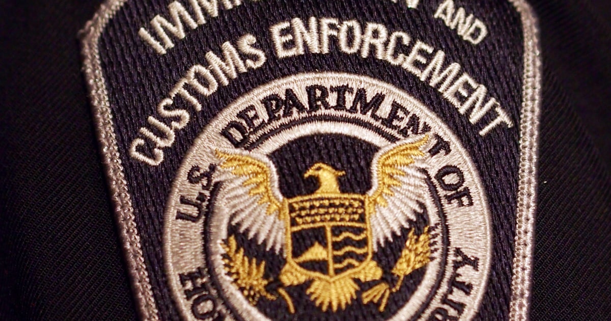 Former Deportation Officer Charged in Immigrant Sex Bribery Scheme