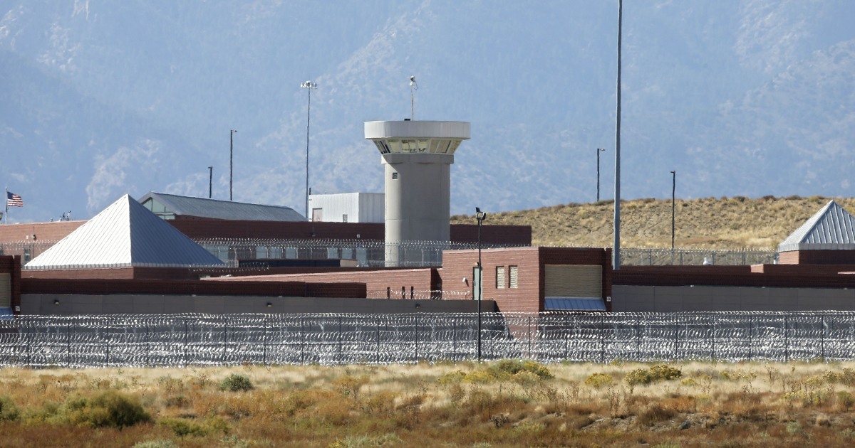 Justice Department moves to jam smuggled prison cellphones