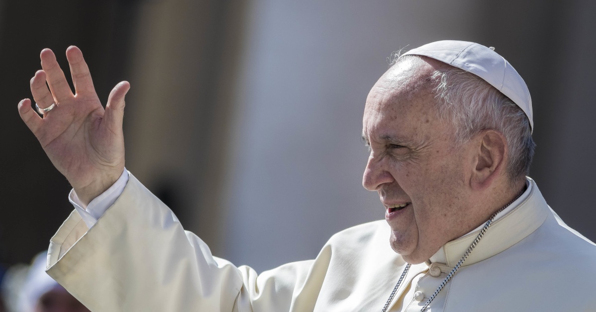 Pope Says Gay Community Deserves Apology for Past Treatment
