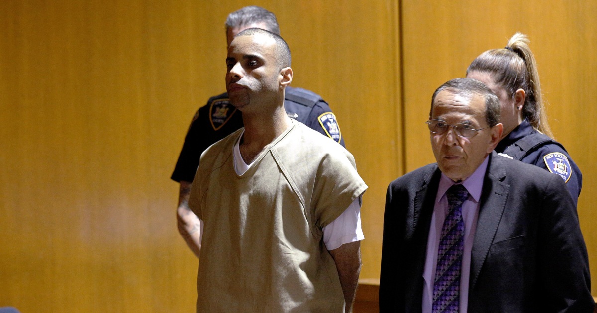 Man Accused of Killing Imam Pleads Not Guilty