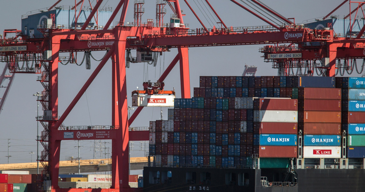 U.S. Workers Unload First of Hanjin Ships Stalled By Bankruptcy