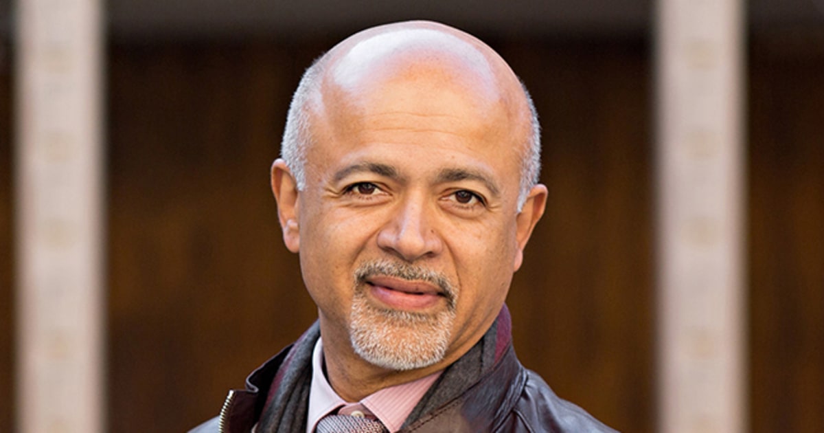 Stanford Medical Professor Abraham Verghese to Receive 2015 National