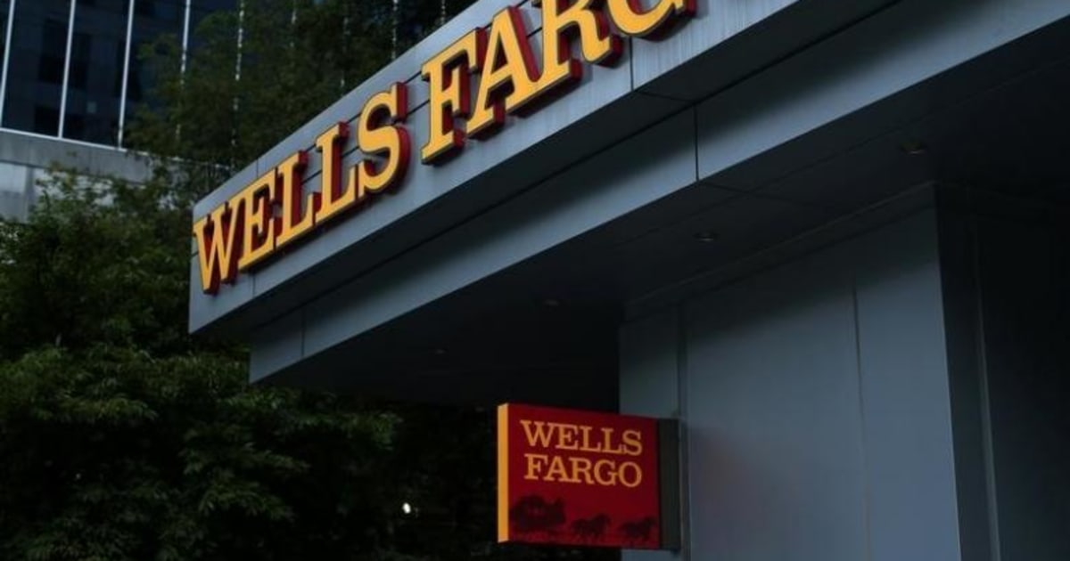 Federal Bank Regulator Faults Itself for Missing Wells Fargo Issues