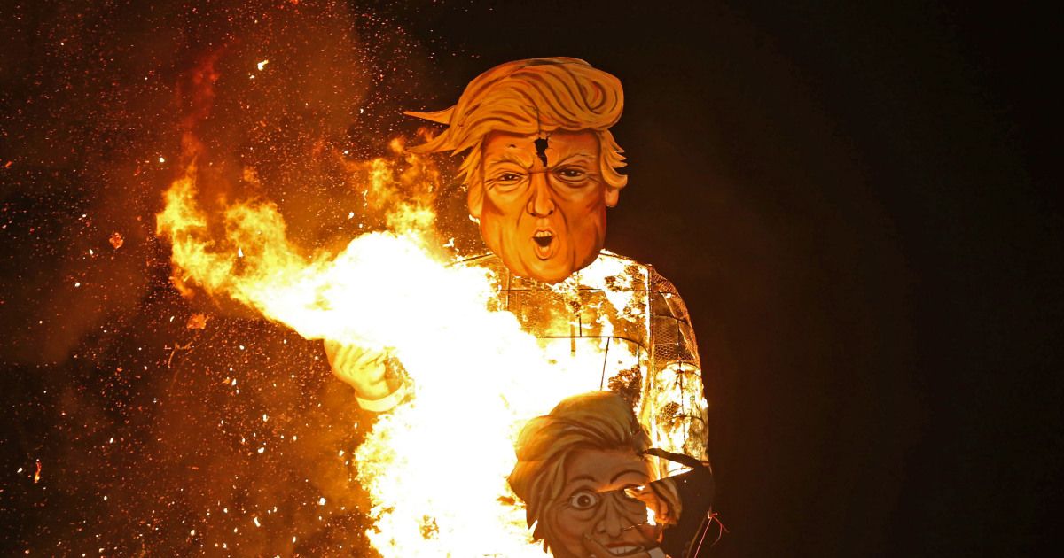 161105-donald-trump-effigy-mn-1800.jpg