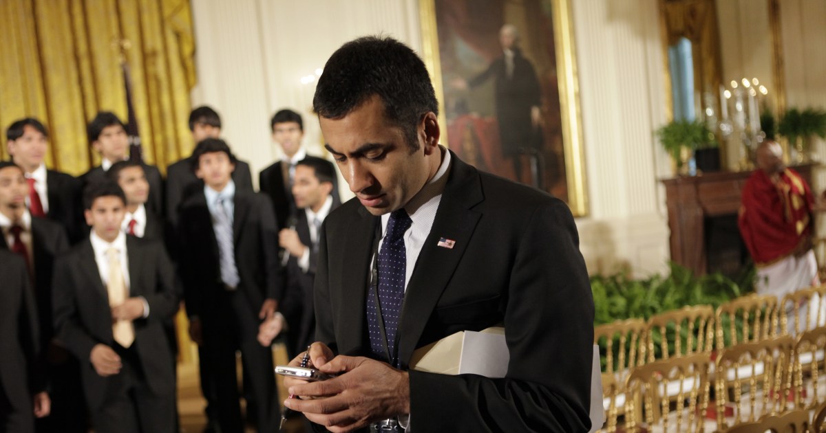 kal penn white house salary
