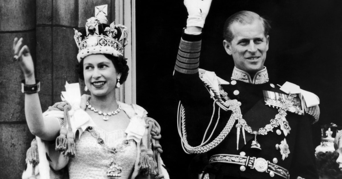 ANALYSIS  Queen Elizabeth: Monarch who had to adjust to the shift