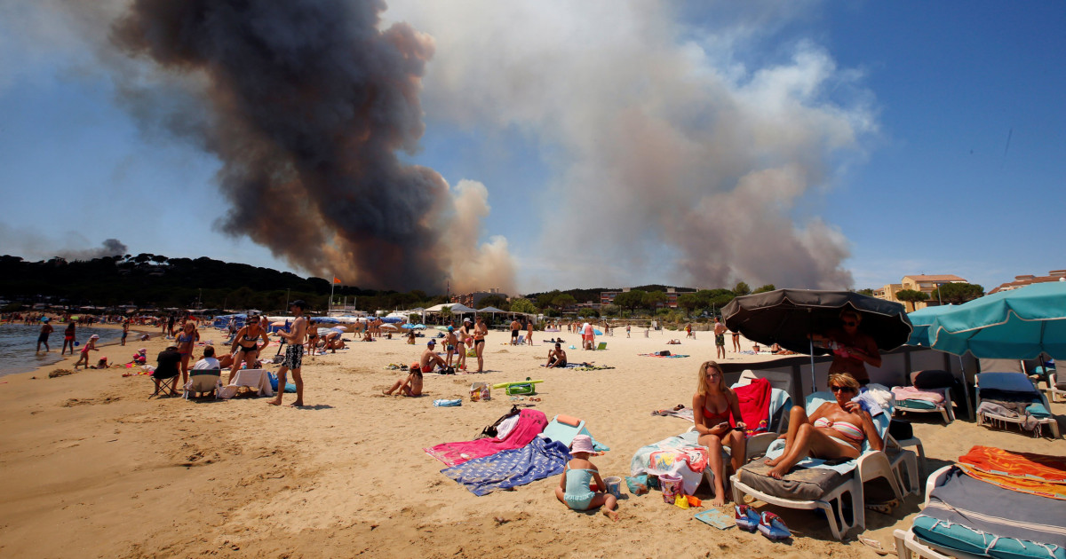 10,000 evacuated as wildfires rage in French Riviera