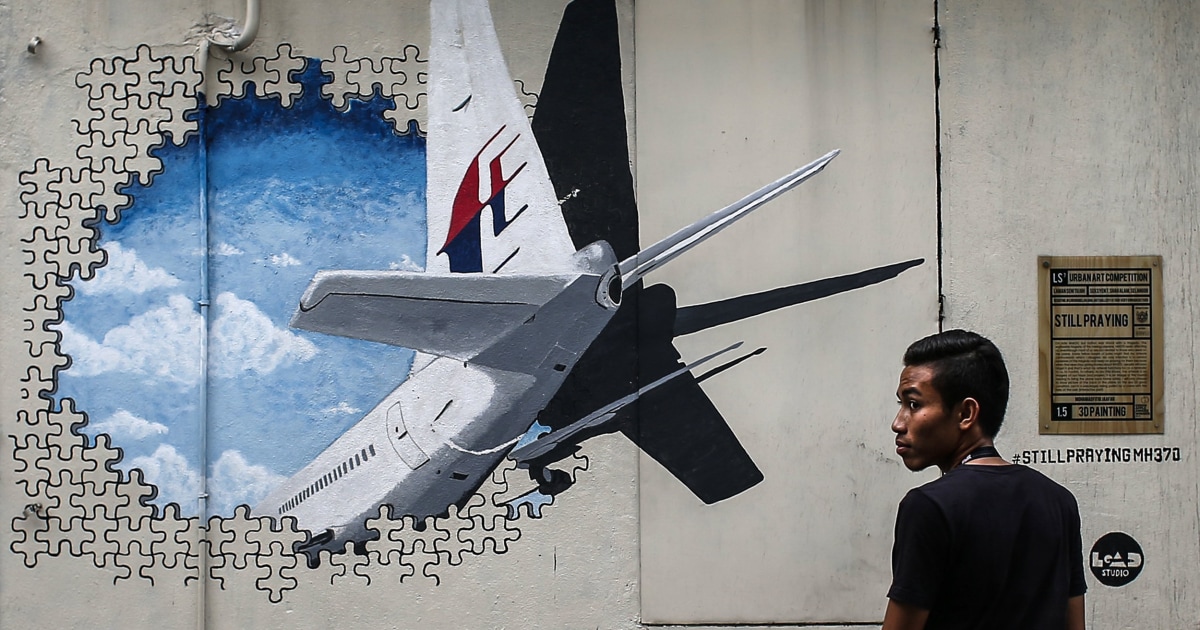 Where is Malaysia Airlines Flight 370? Hunt resumes for plane's wreckage.