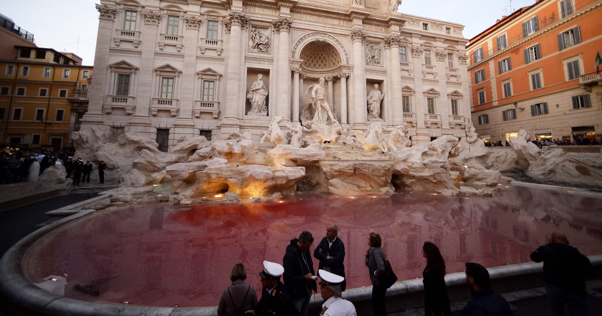 ActivistVandal Dyes Rome's Trevi Fountain Red (Again!)