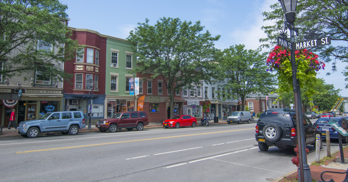 Members of unrecognized frat arrested for torturing rat in hazing incident