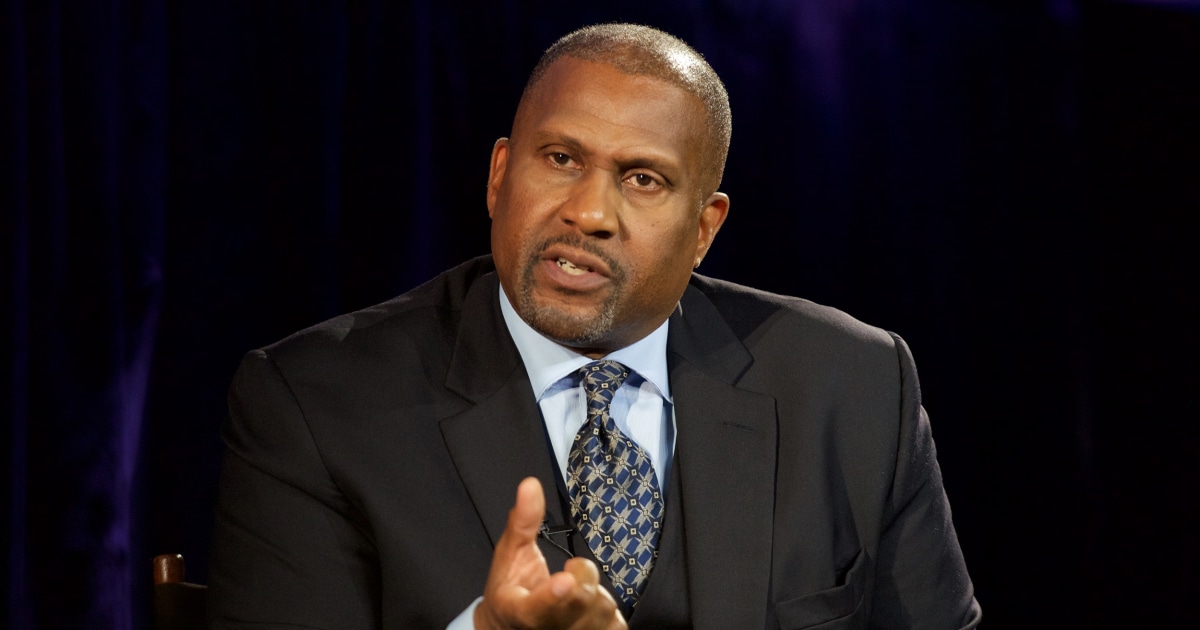 PBS investigation details Tavis Smiley sexual misconduct allegations