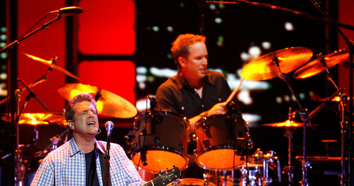 Widow Of Eagles Co Founder Glenn Frey Files Wrongful Death Suit Against Hospital