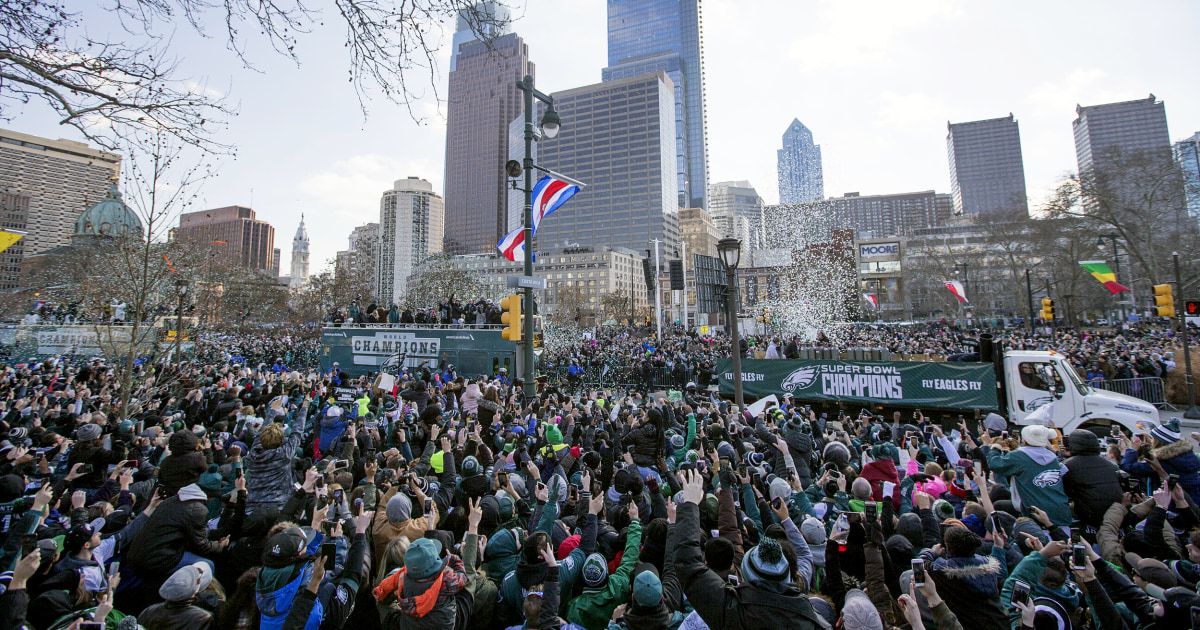 Fly, Eagles Fly! Fans flock to Super Bowl victory parade