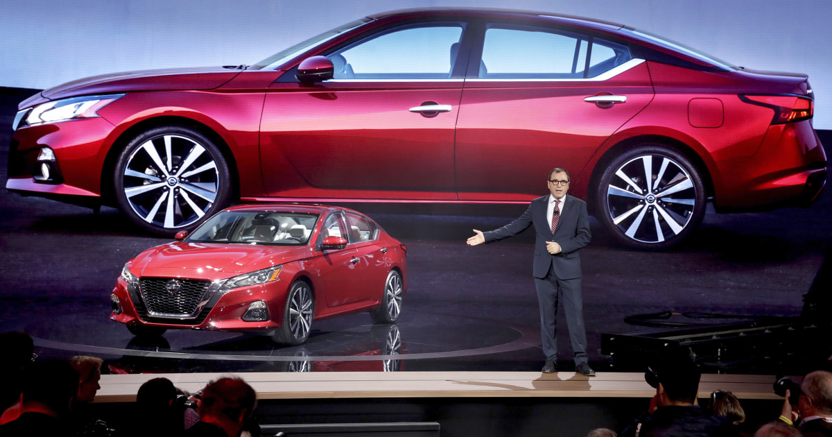 Typical Altima Driver As the debate over self-driving heats up, automakers load up on driver ...