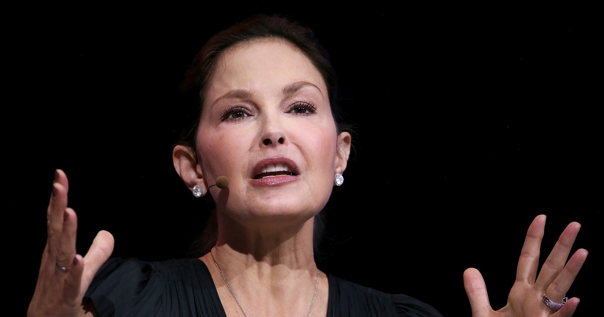 Ashley Judd Sues Weinstein Alleging Sexual Harassment Retaliation