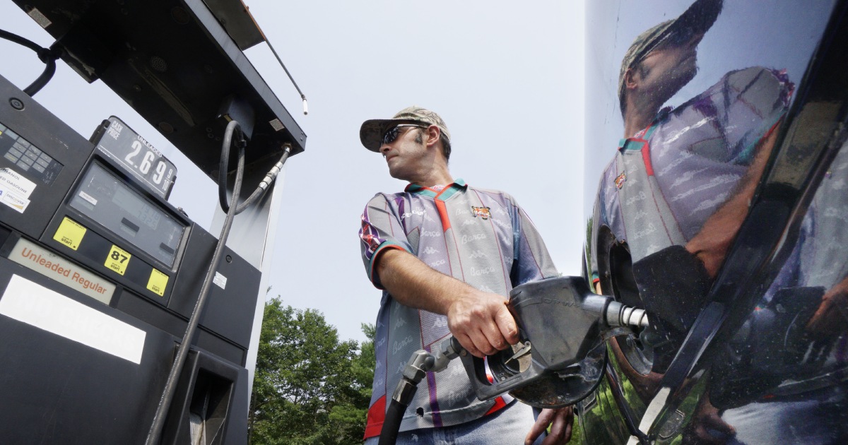 Gas will cost drivers 1 billion more this Memorial Day weekend