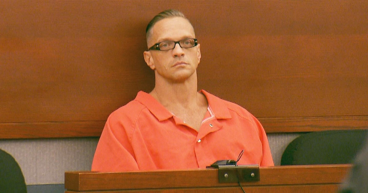 Nevada judge halts execution of convicted killer after drug