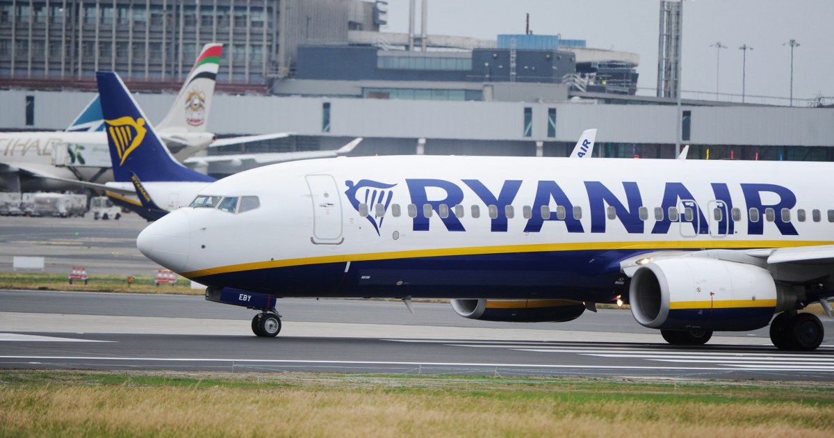 Passengers furious at Ryanair after pressure drop forces landing
