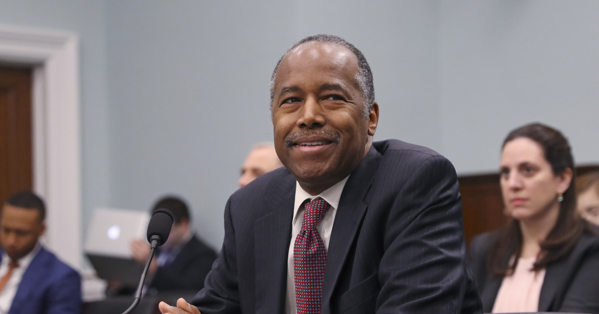 Ben Carson moves to roll back Obama-era fair housing rule