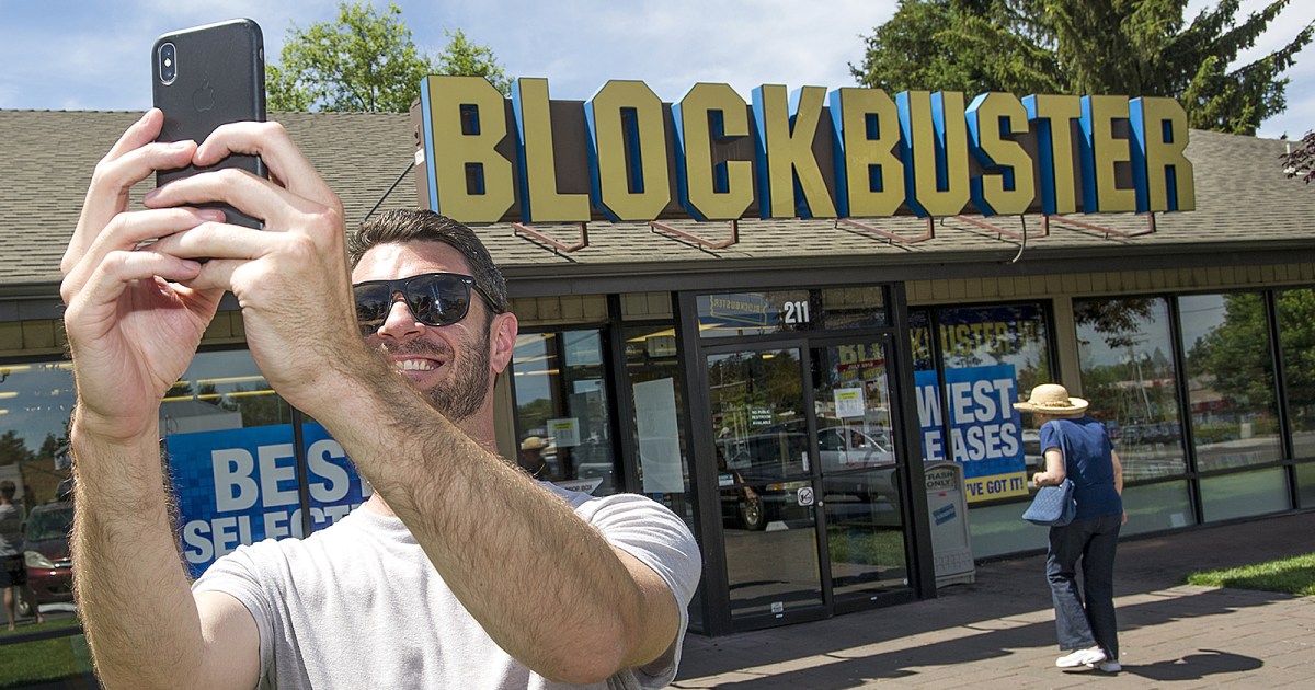 the last blockbuster shirt