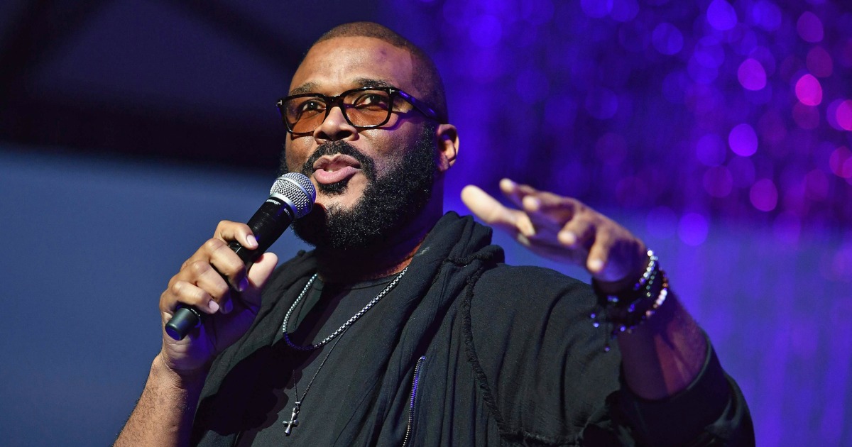 Filmmaker Tyler Perry announces lawsuit against former sheriff's deputy ...