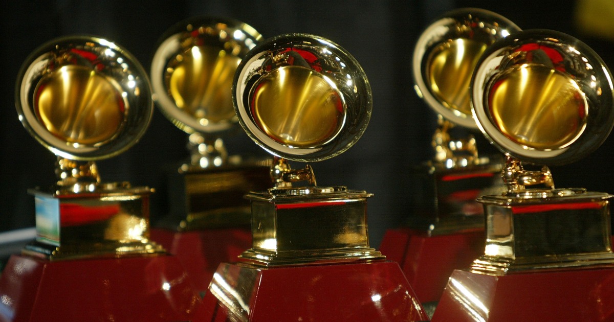 Recording Academy invites 900 new voting members in diversity push