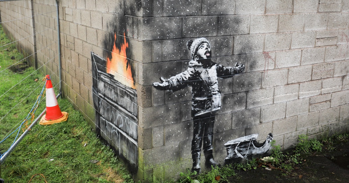 Banksy gifts Welsh steel town a white Christmas attraction