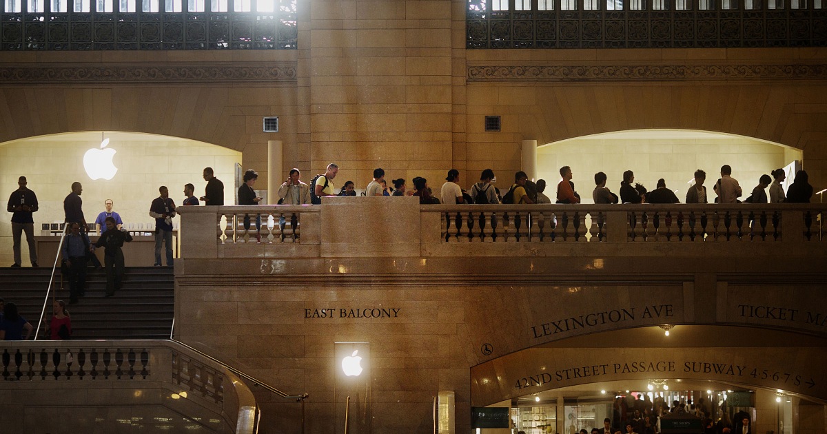 Washington Square - Apple Store - Apple