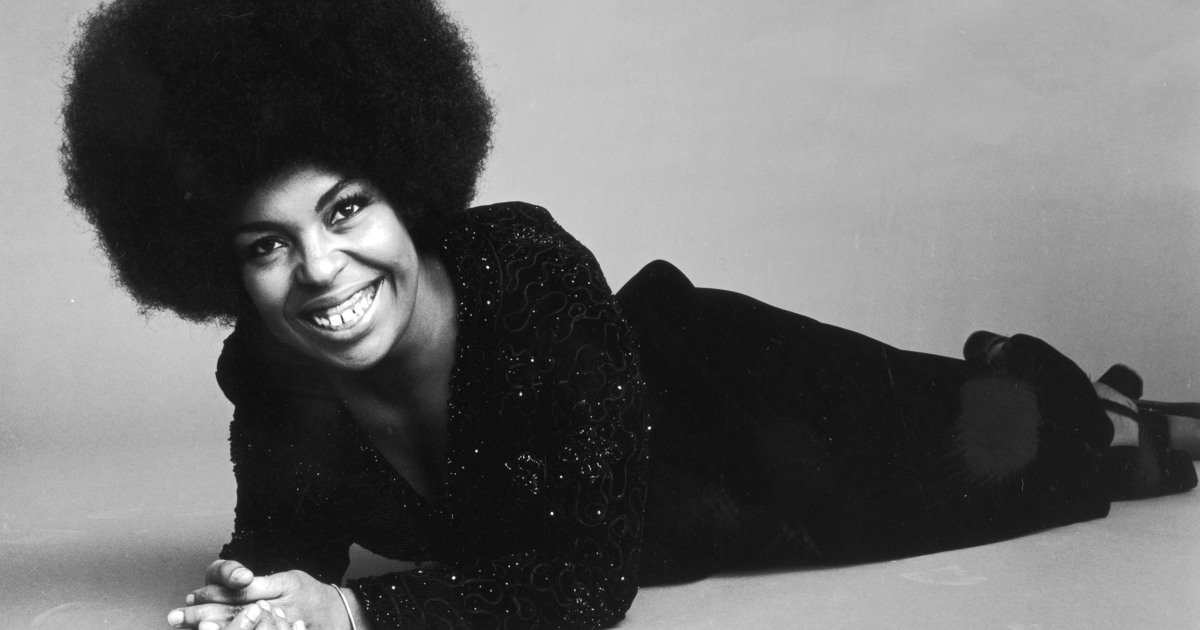 Roberta Flack, Grammy-winning singer of 'Killing Me Softly with His Song,' dies at 88