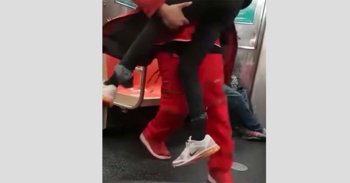 Video Shows Man Grab Woman Against Her Will On Nyc Subway And Carry Her Off Train 