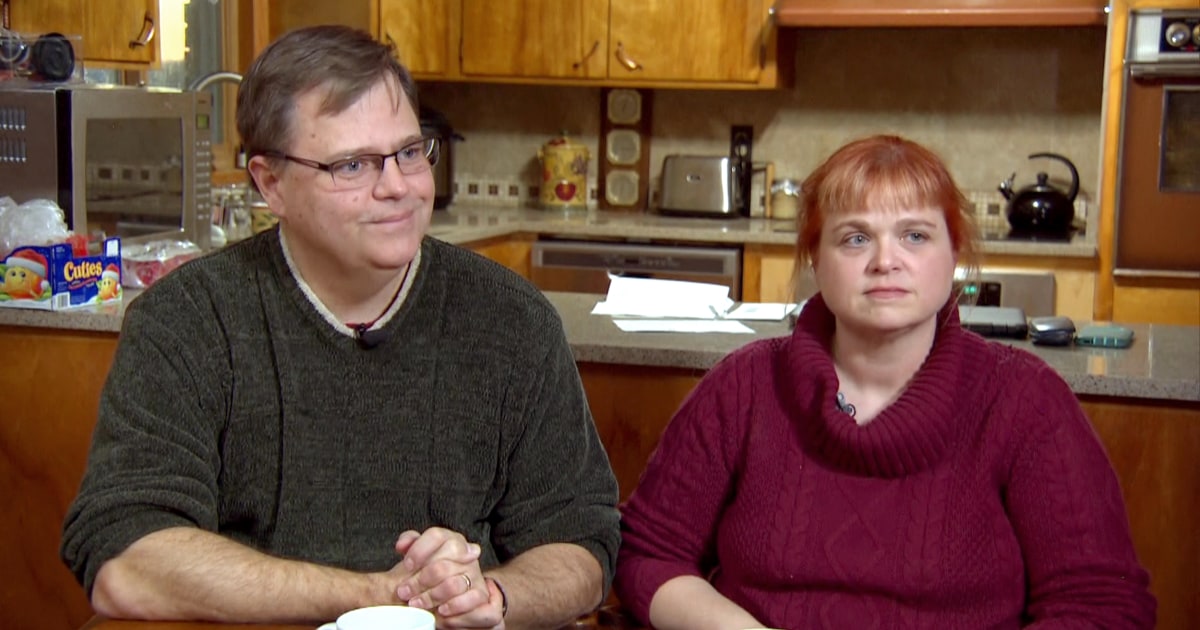 Furloughed family feels strain as government shutdown stretches on