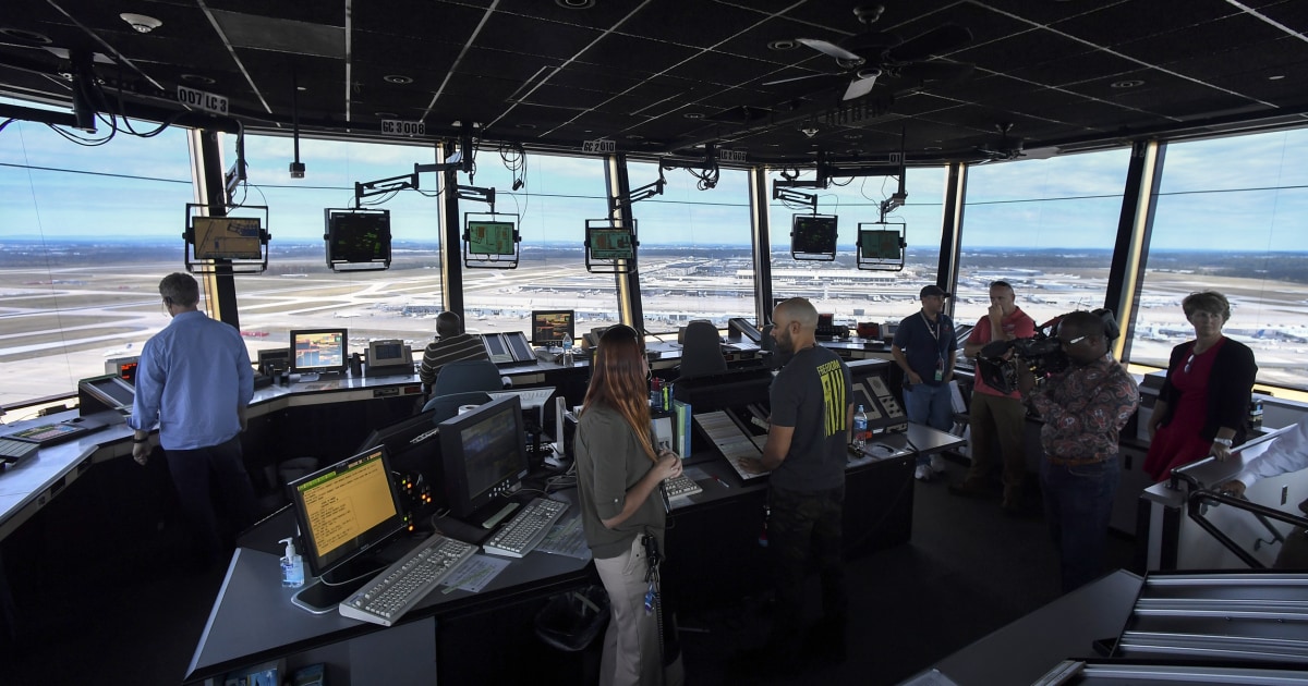 Judge denies request to pay air traffic controllers, other federal ...