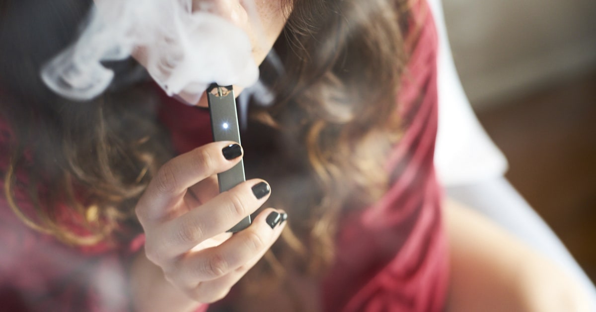 More Teens Are Vaping And Many Think It S Nicotine Free